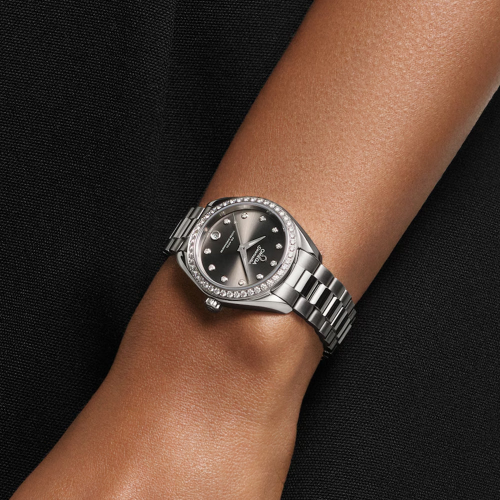 Seamaster Aqua Terra 150M Diamonds 30mm - Grey on Bracelet