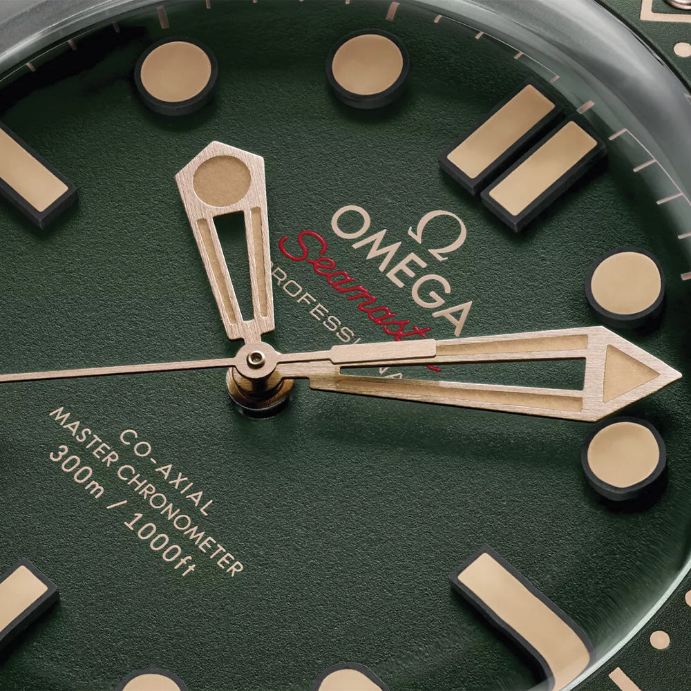 Seamaster Diver 300M Titanium and Bronze Gold 42mm - Green on Rubber Strap