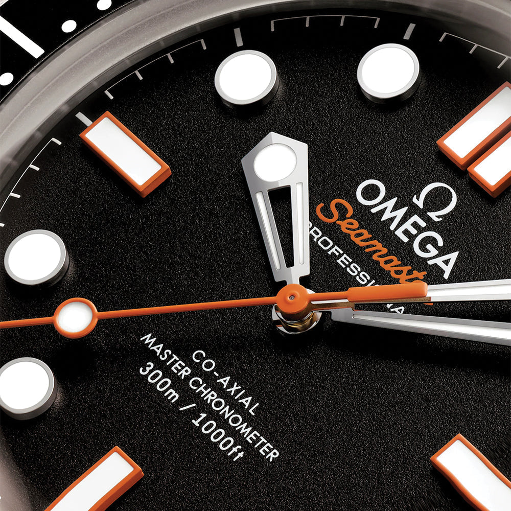 Seamaster Diver 300M 42mm - Black on Mesh Bracelet