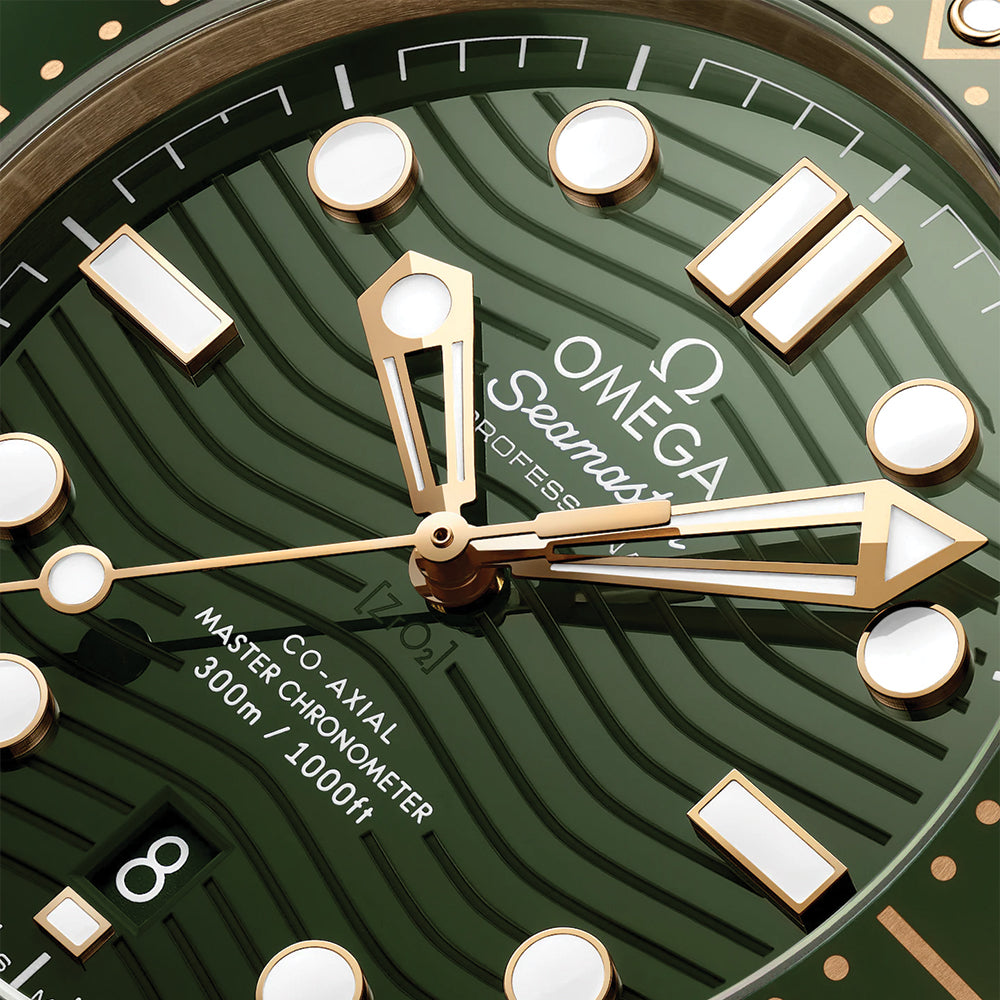 Seamaster Diver 300M Moonshine™ Gold 42mm - Green on Rubber Strap