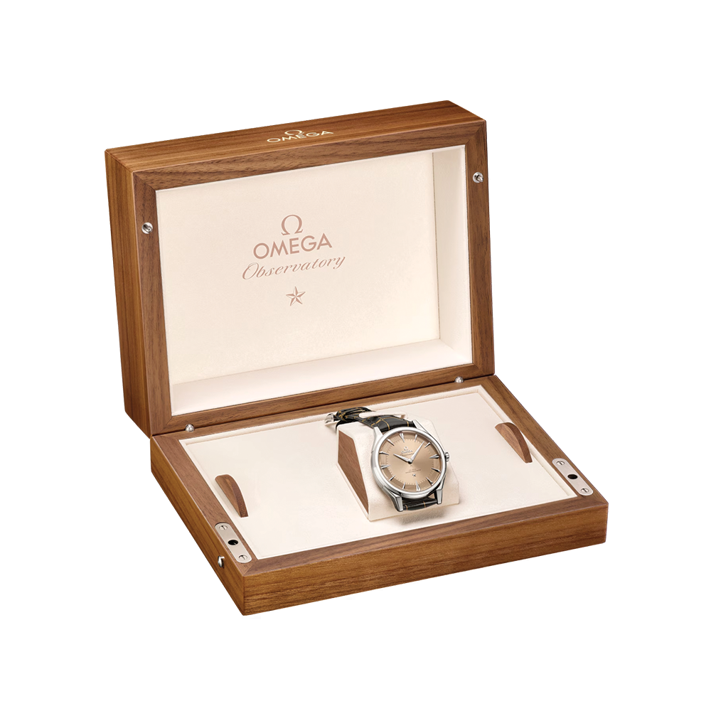 Constellation Observatory Platinum Gold 39.4mm - Yellow on Leather Strap