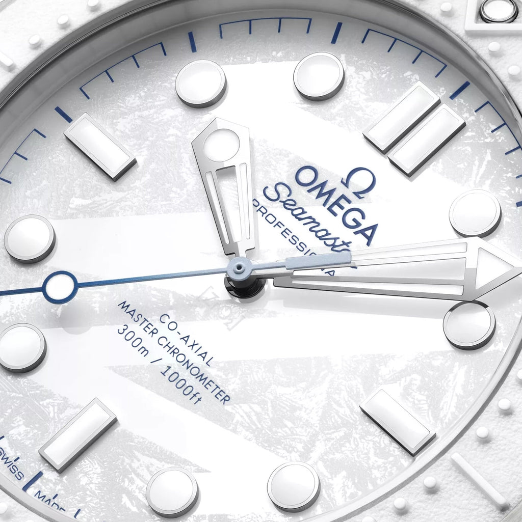 Seamaster Diver 300M Milano Cortina 2026 43.5mm - White on Rubber Strap