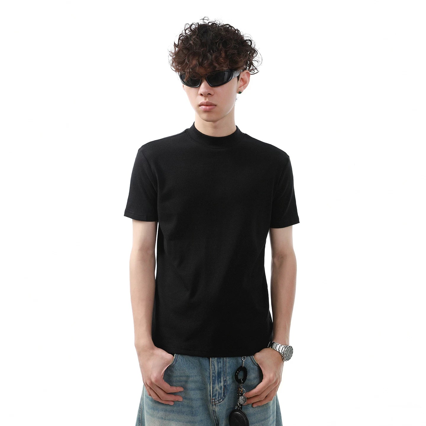 Wang Jiaer's trendy street style slim fit half high neck T-shirt with front shoulder, men's cleanfit, heavyweight solid color short sleeved boxy