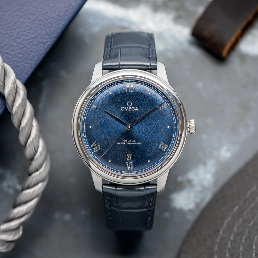 De Ville Prestige 40mm - Blue on Leather Strap