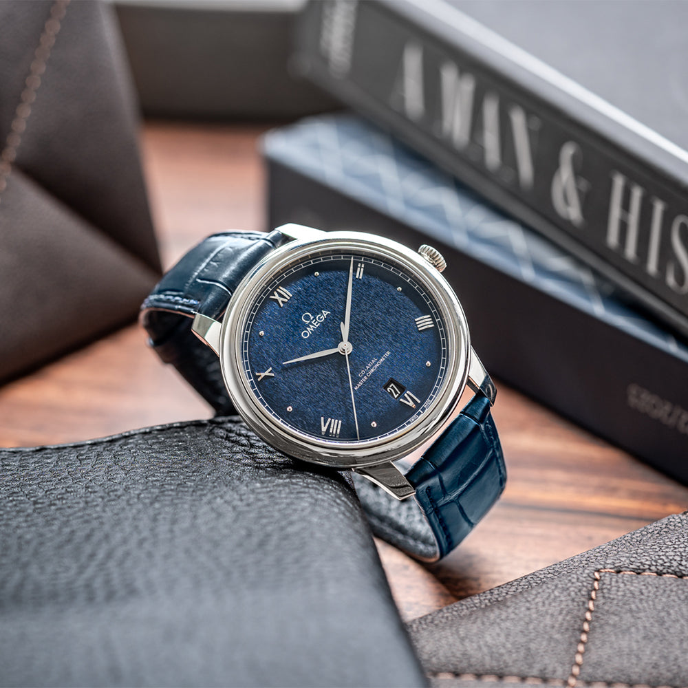 De Ville Prestige 40mm - Blue on Leather Strap