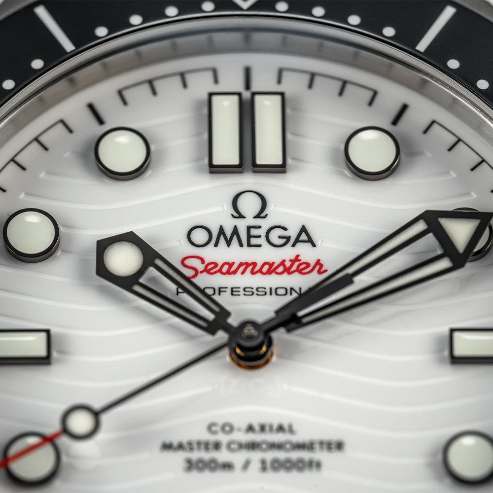 Seamaster Diver 300M 42mm - White on Bracelet