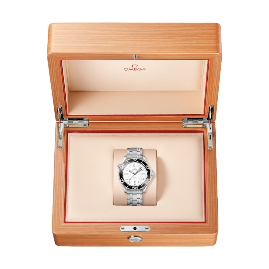 Seamaster Diver 300M 42mm - White on Bracelet